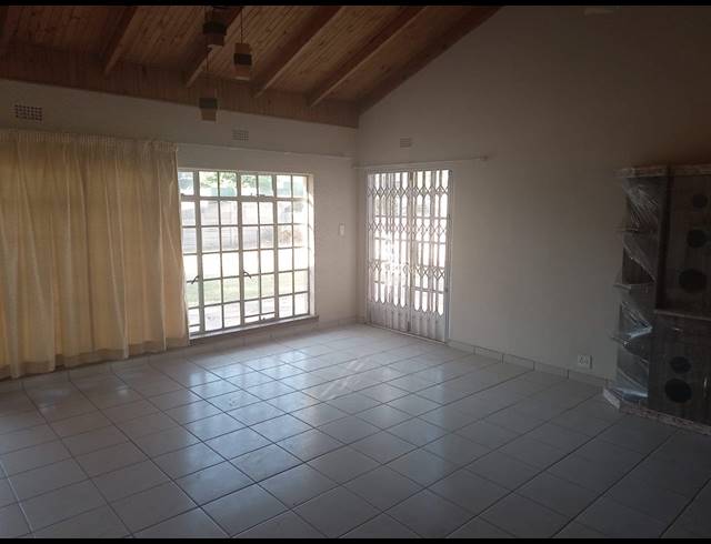 1 BEDROOM HOUSE TO LET IN VANDERBIJLPARK SE 7